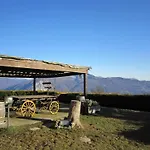 Peaceful In With Garden Nyaraló