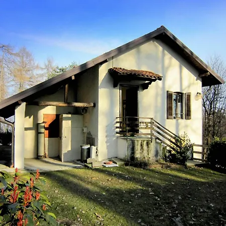 Holiday home Peaceful In With Garden
