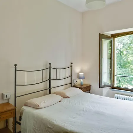 Holiday home Peaceful In With Garden Verbania