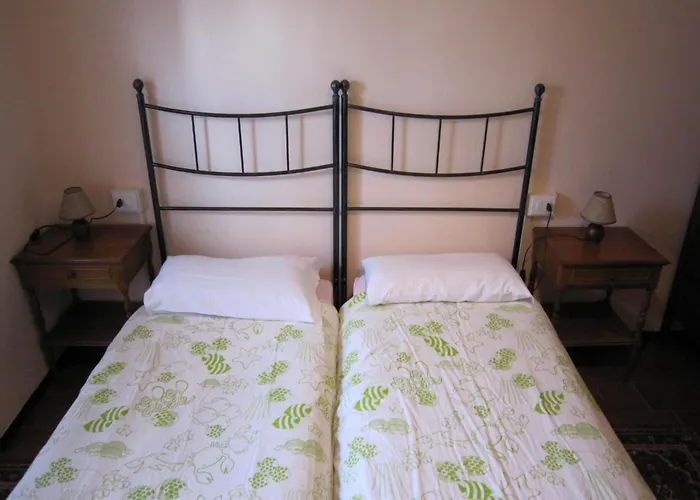 Peaceful In With Garden * 베르바니아